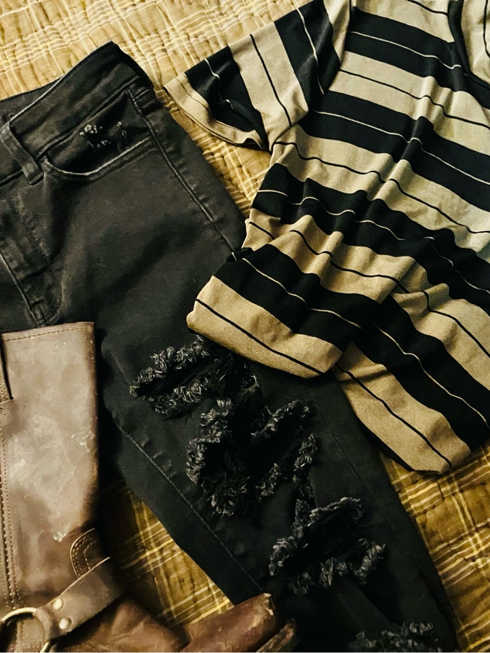American Eagle Stretch Skinny Distressed Gray Denim Size 6
